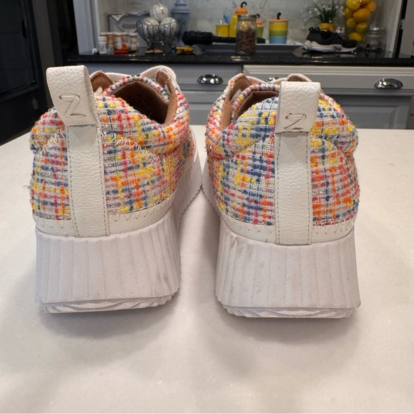 ZODIAC Women's Cooper Sneakers Size 11 Platform Tweed Multi Color NEW - Picture 2 of 8